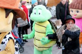 infocom organisation parade de rue le noel des mascottes mairies villages de noel marseille paris nice lille rennes poitiers toulouse lyon paca france