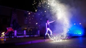 ico spectacle déambulatoire parade de rue parade de bulles et d'anges marseille nice toulouse lyon bordeaux paca noel voyage magique